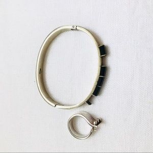 Silver to melt for a jewelry designer